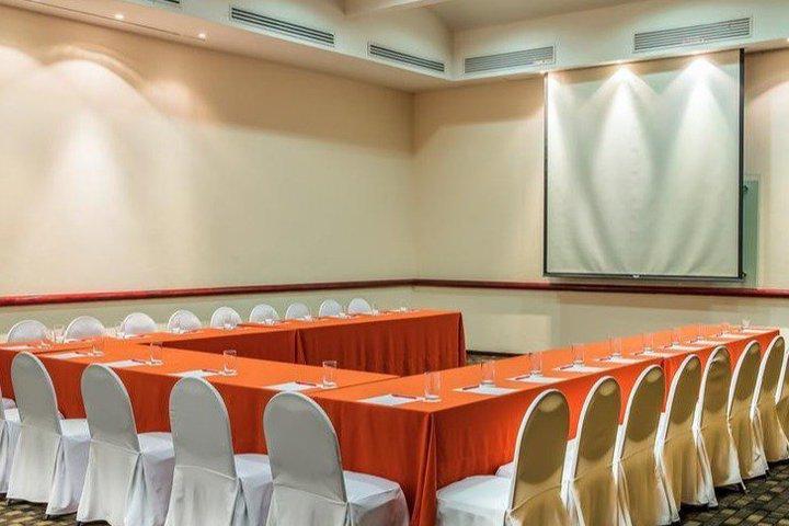 Memora Hotel Celaya  Ngoại thất bức ảnh